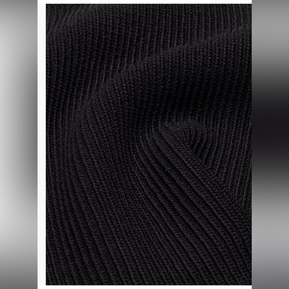 Babaton Sculpt Knit Squareneck Cropped Tank - Black size Small - Picture 4 of 5